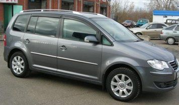 Дефлекторы окон Volkswagen Touran I 2003-2010 VL Tuning, комплект накладных дефлекторов, оконные ветровики 123206 фото