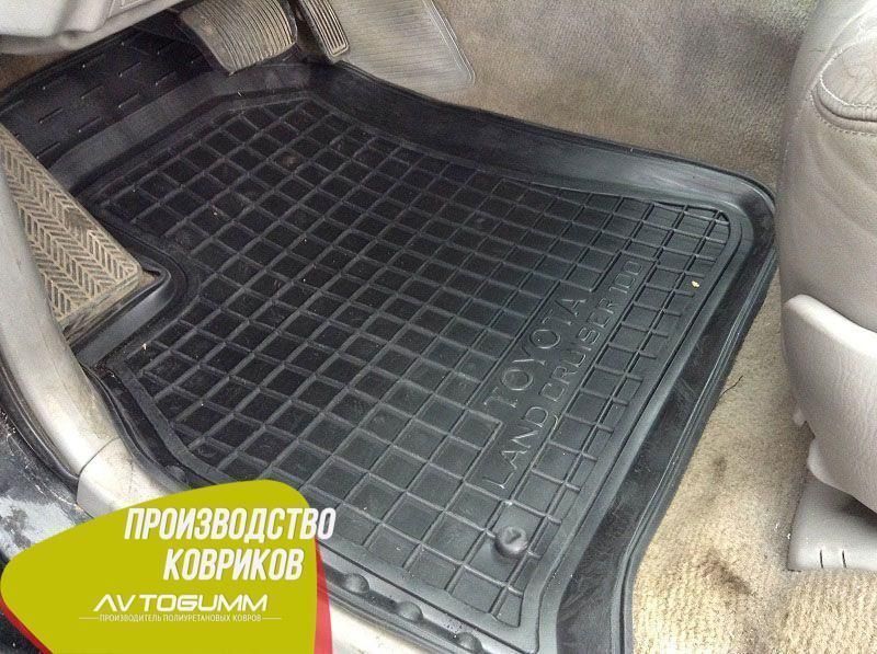 Коврики в салон Toyota Land Cruiser 100 1998- Автогум (Avto-Gumm) / Автоковрики защитные с бортиками в Тойота 11344 фото