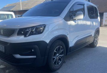 Дефлекторы окон Peugeot Partner Rifter III 3d 2018 VL Tuning 123124 фото