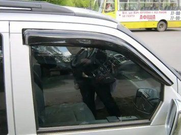 Дефлектори вікон Mitsubishi Delica IV 1994-2007 2d/Space Gear 1995-1998 VL Tuning 123100 фото