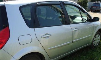 Дефлекторы оконные на Renault Scenic II 2003 VL Tuning, Козырьки для бокового стекла, Ветровики на двери 4234ew570 фото