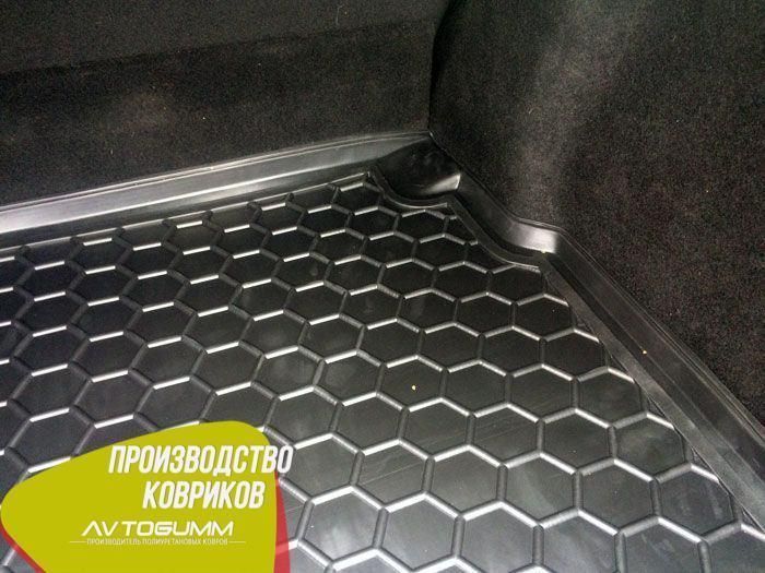 Килимок у багажник Renault Megane 3 2009 &mdash; Universal Автогум (Avto-Gumm) 11723 фото