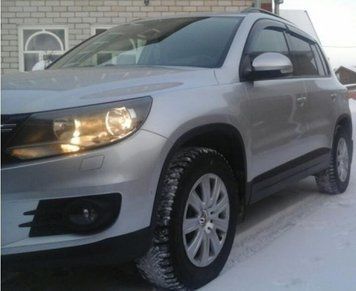 Дефлектори на вікна Volkswagen Tiguan 2008-2016 VL Tuning, комплект накладних дефлекторів, віконні вітровики 123203 фото